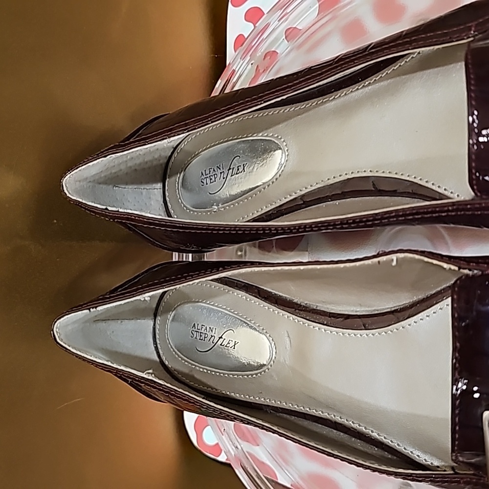 Y alfani Step n Flex aligator redbrown cranberry crocodile flat New w/o tag - Picture 3 of 7